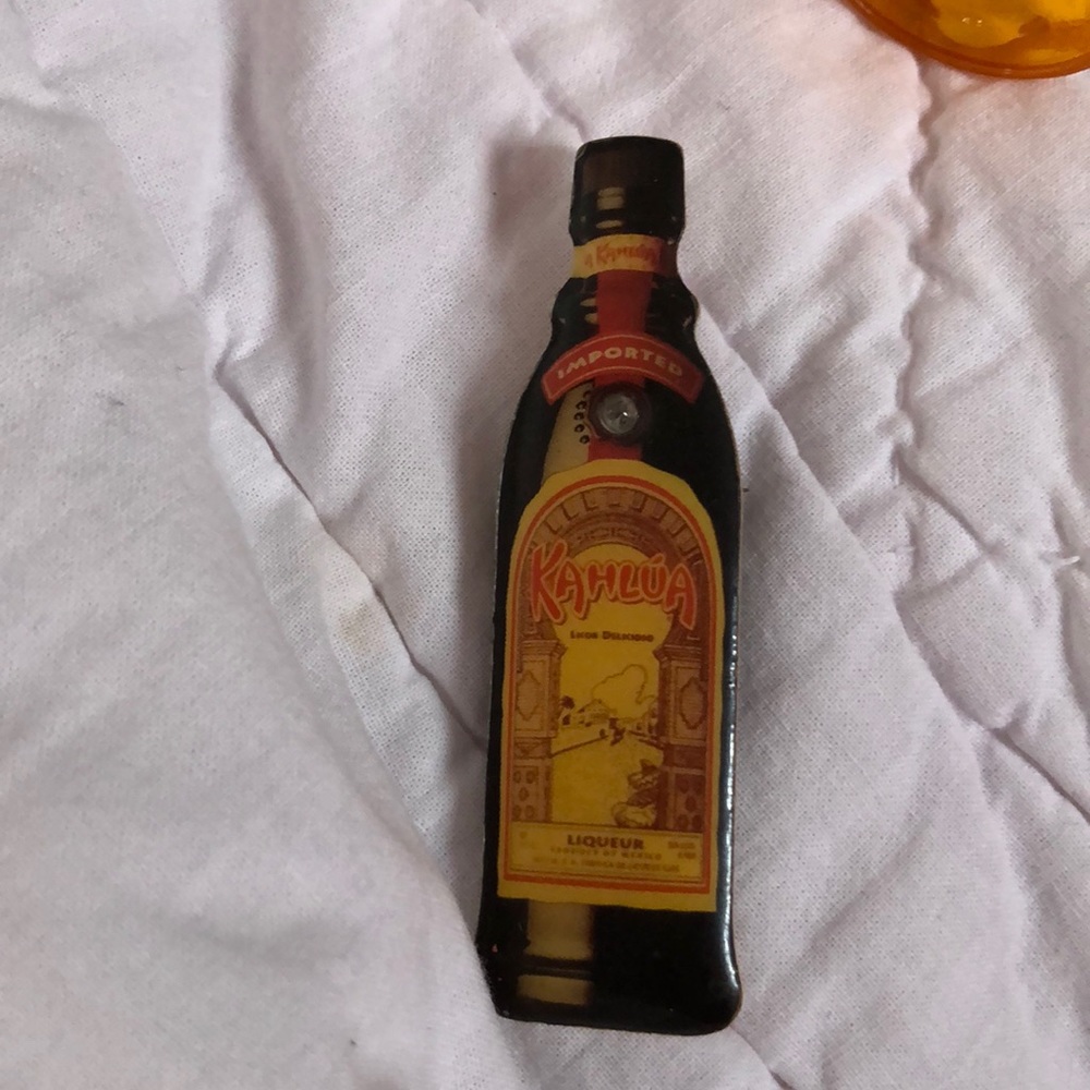 Vintage Kahlua 4” flashing Pin